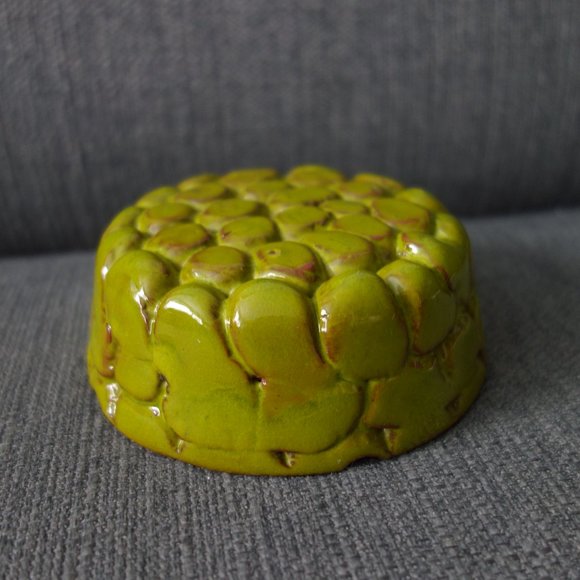 Nice Green Ceramic Ash Tray - Picture 4 of 9